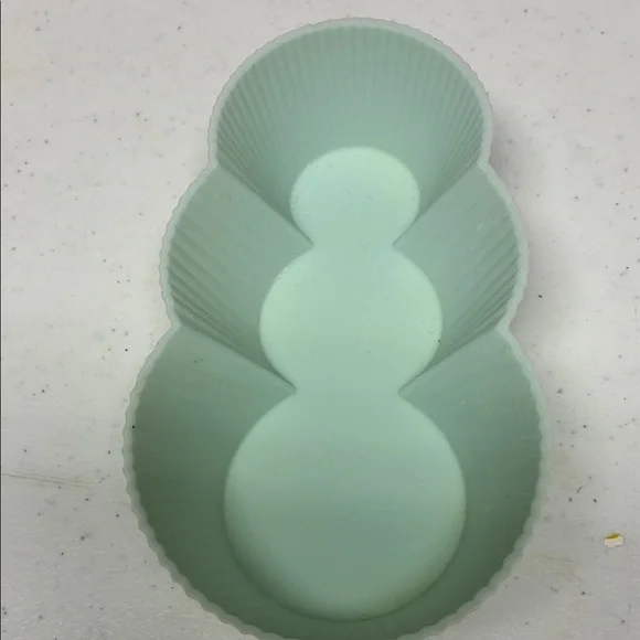 Set of Snowman Silicone Baking Molds - Picture 4 of 5
